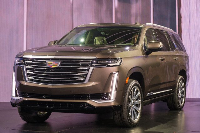 2021 Cadillac Escalade debuts, Electrify America fast ...